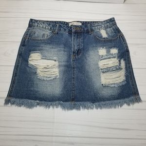 Timing destroyed mini denim skirt